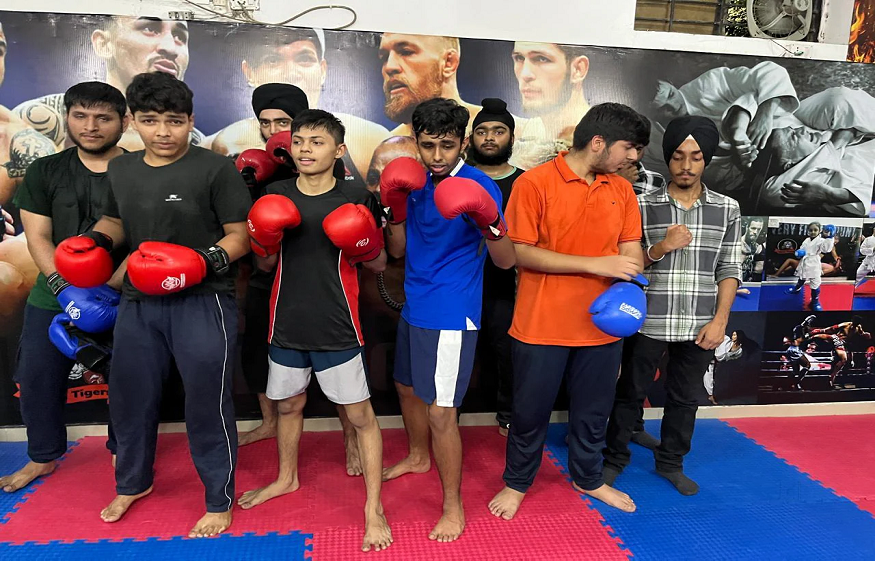 BOXING TRAINING